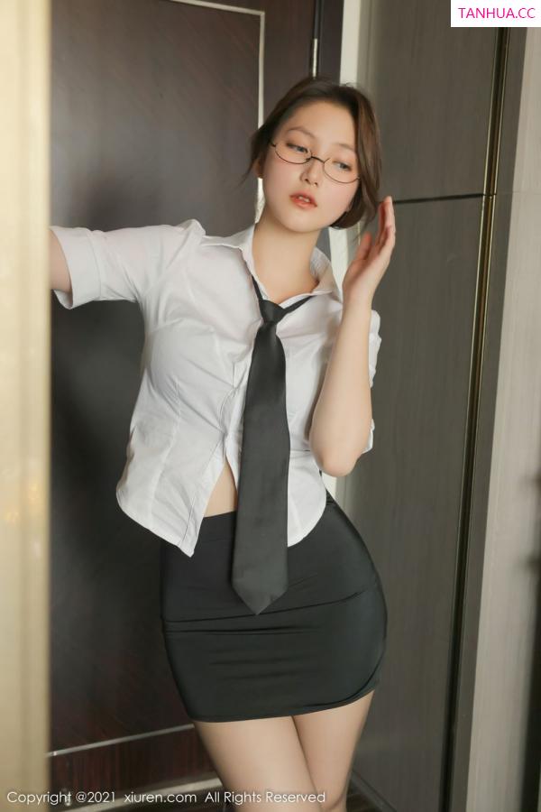 兔妹妹  [XiuRen]高清写真图 2021.12.08 No.4311 兔妹妹第5张图片